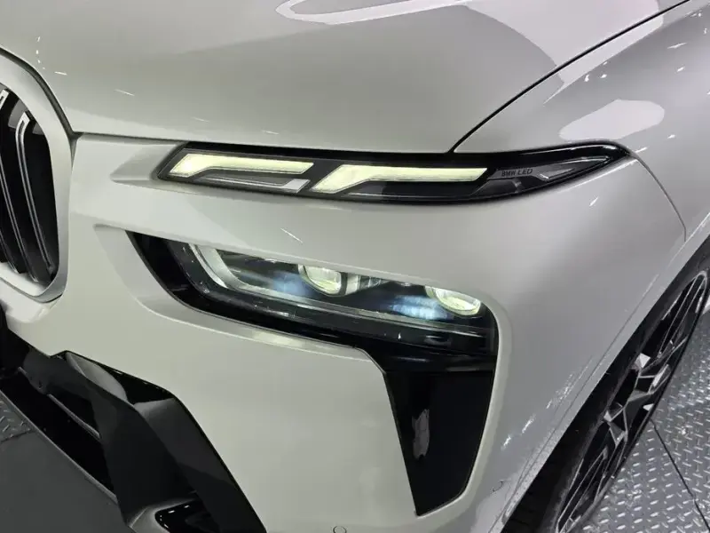 2024 BMW X7 с пробегом 15 206 км