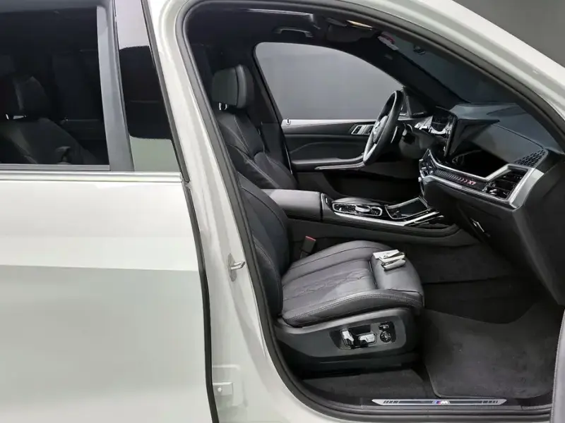 2024 BMW X7 с пробегом 15 206 км