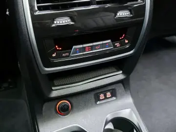 2024 BMW X7 с пробегом 15 206 км
