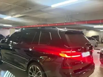 2025 BMW X7 с пробегом 5 000 км