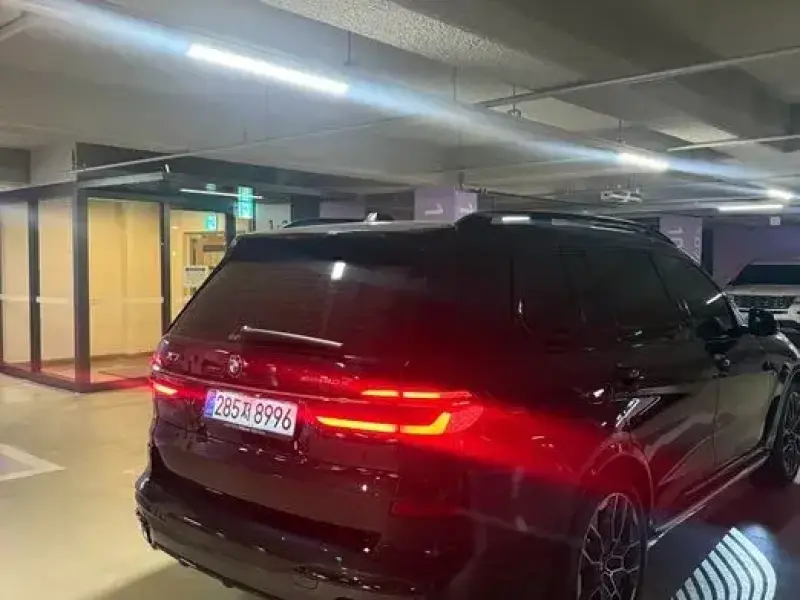 2025 BMW X7 с пробегом 5 000 км