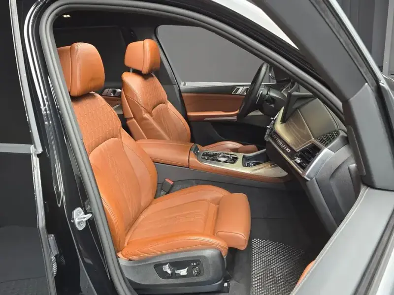 2025 BMW X7 с пробегом 52 382 км