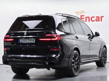 2025 BMW X7 с пробегом 10 527 км