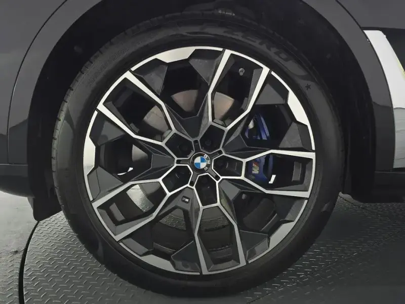2025 BMW X7 с пробегом 65 524 км