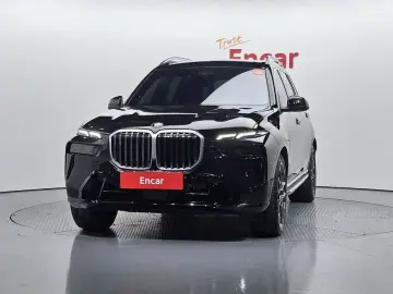 2025 BMW X7 с пробегом 17 860 км