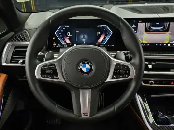 2025 BMW X7 с пробегом 17 860 км