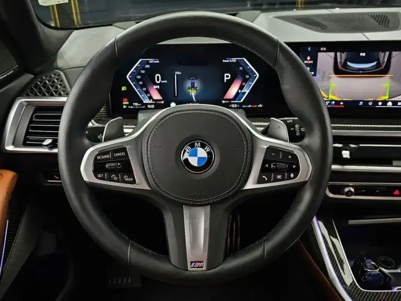 2025 BMW X7 с пробегом 17 860 км