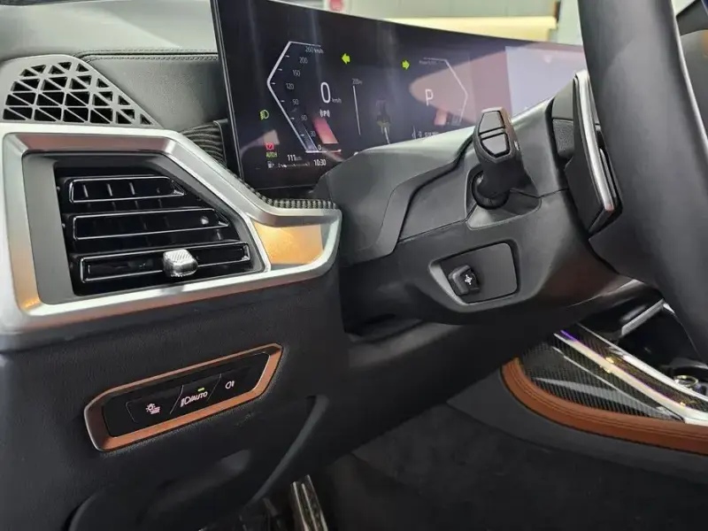 2025 BMW X7 с пробегом 17 860 км