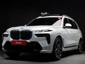 2025 BMW X7 с пробегом 14 821 км