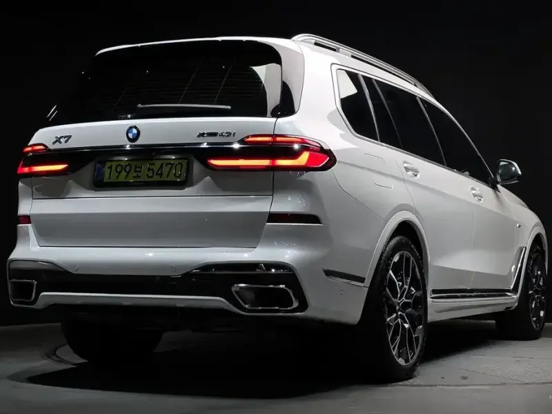 2025 BMW X7 с пробегом 14 821 км