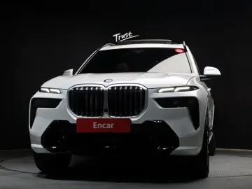 2025 BMW X7 с пробегом 14 821 км