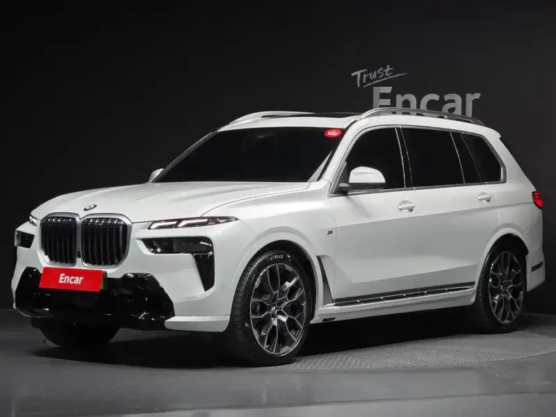 2025 BMW X7 с пробегом 9 311 км