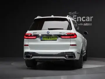 2025 BMW X7 с пробегом 9 311 км
