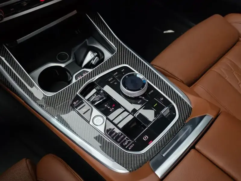 2025 BMW X7 с пробегом 14 821 км