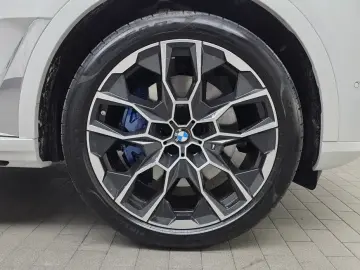 2025 BMW X7 с пробегом 9 311 км