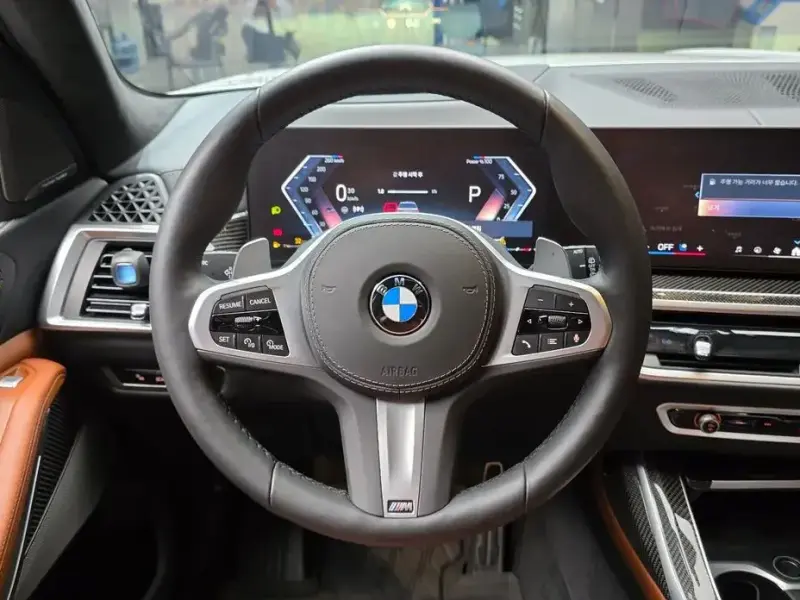 2025 BMW X7 с пробегом 14 821 км