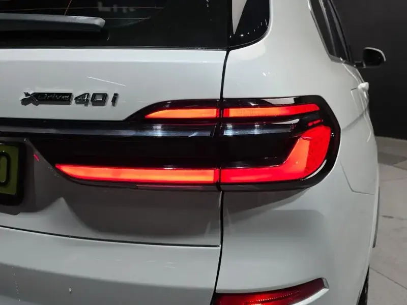 2025 BMW X7 с пробегом 14 821 км