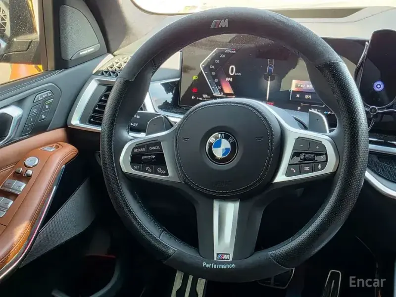2024 BMW X7 с пробегом 39 455 км