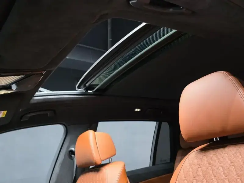 2025 BMW X7 с пробегом 14 821 км
