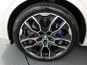 2024 BMW X7 с пробегом 18 975 км