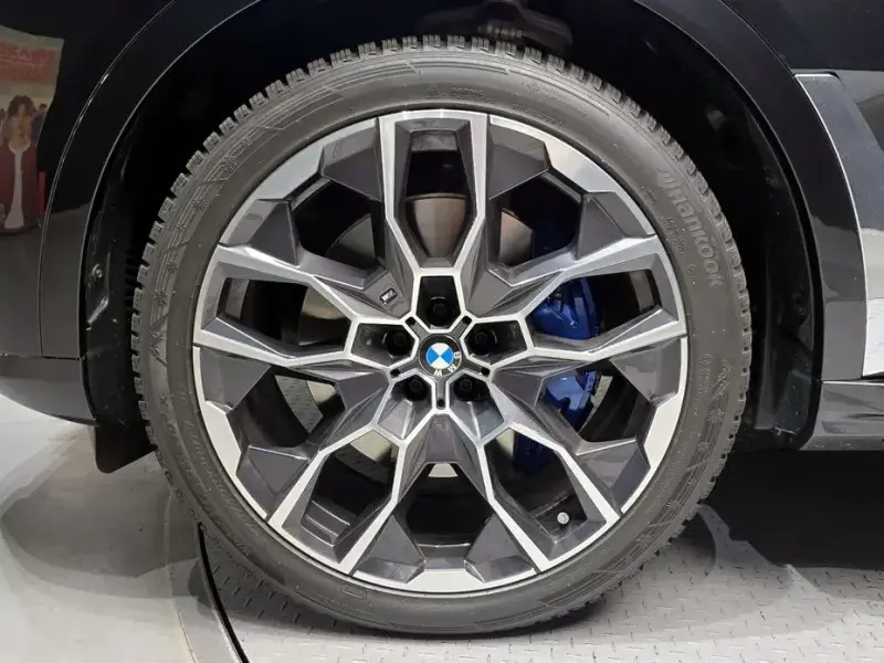 2025 BMW X7 с пробегом 5 187 км