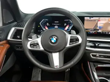 2025 BMW X7 с пробегом 5 630 км