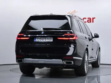 2025 BMW X7 с пробегом 18 329 км