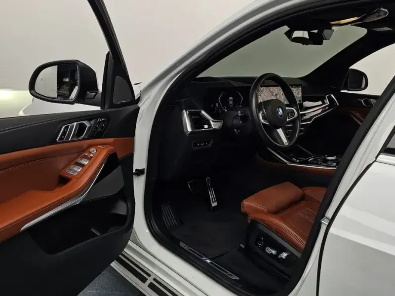 2024 BMW X7 с пробегом 19 633 км