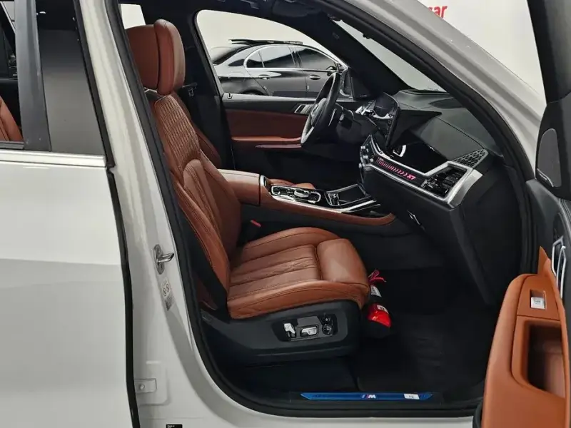 2024 BMW X7 с пробегом 19 633 км