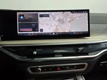 2025 BMW X7 с пробегом 18 329 км