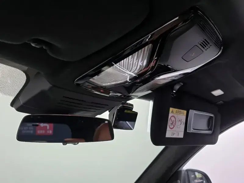 2025 BMW X7 с пробегом 18 329 км