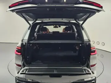 2024 BMW X7 с пробегом 19 633 км
