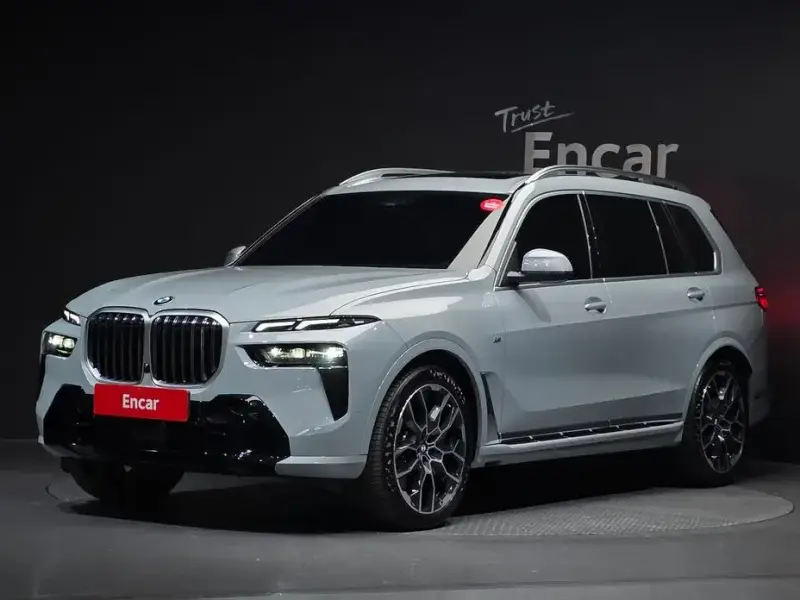 2025 BMW X7 с пробегом 5 806 км