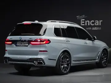 2025 BMW X7 с пробегом 5 806 км