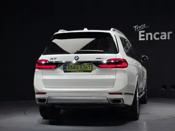 2025 BMW X7 с пробегом 11 781 км