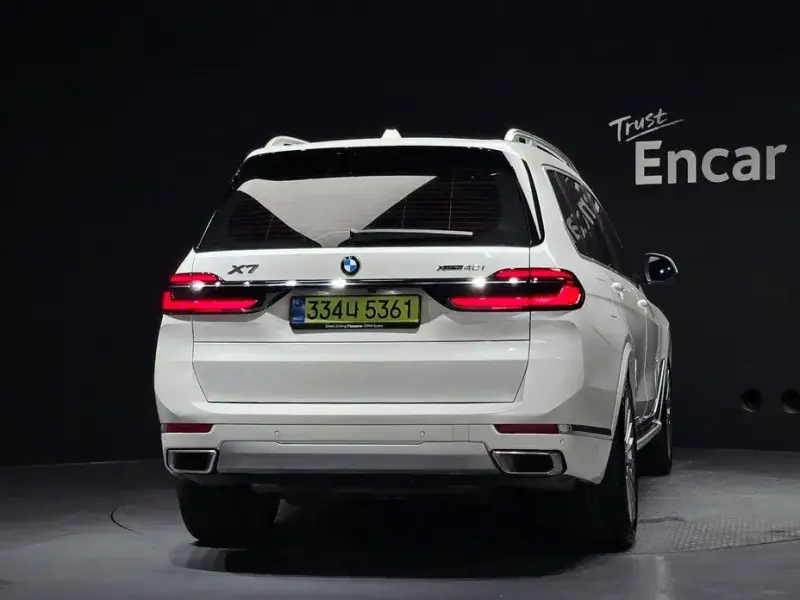 2025 BMW X7 с пробегом 11 781 км