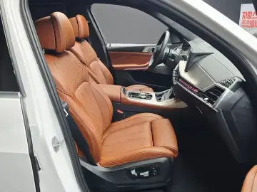 2025 BMW X7 с пробегом 11 781 км
