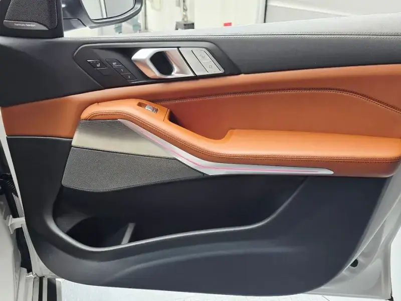 2025 BMW X7 с пробегом 11 781 км