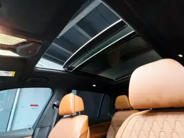 2025 BMW X7 с пробегом 11 781 км
