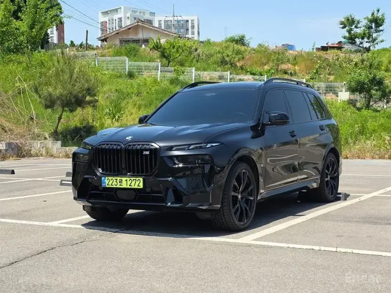2025 BMW X7 с пробегом 27 665 км