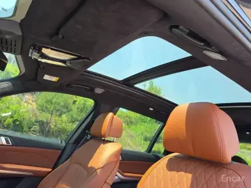 2025 BMW X7 с пробегом 27 665 км