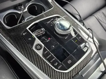 2024 BMW X7 с пробегом 19 357 км