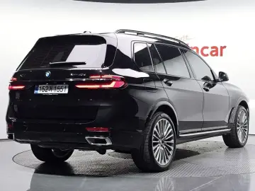 2025 BMW X7 с пробегом 5 002 км
