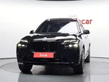 2025 BMW X7 с пробегом 5 002 км