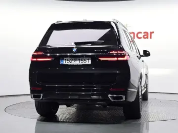 2025 BMW X7 с пробегом 5 002 км