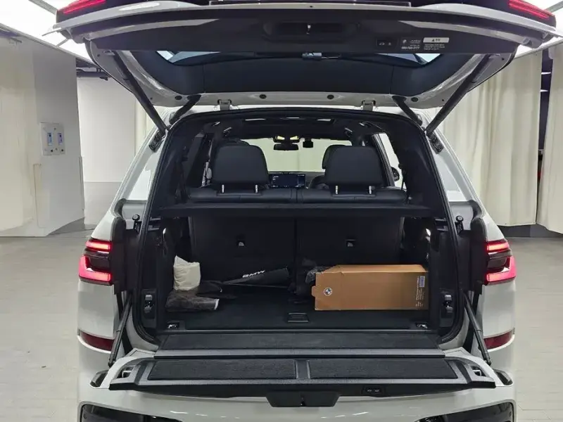 2024 BMW X7 с пробегом 19 357 км