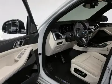 2024 BMW X7 с пробегом 38 700 км