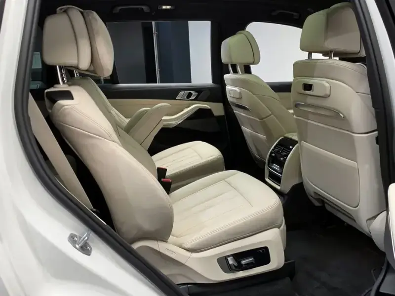 2024 BMW X7 с пробегом 38 700 км