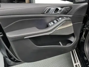 2025 BMW X7 с пробегом 5 002 км