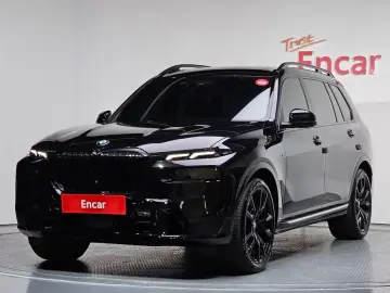 2025 BMW X7 с пробегом 18 347 км